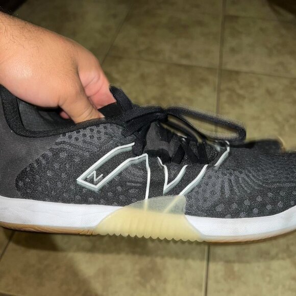 New Balance Minimus TR Shoes Men's Size 9 Black Workout Training Gym Sneakers - Picture 2 of 8